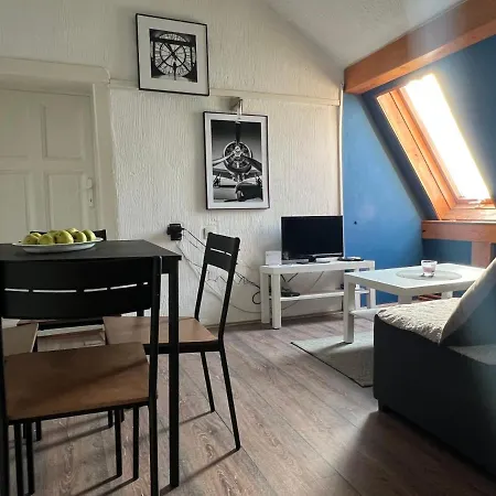 Lovely 2-bedroom In Pedestrian Zone アパート *