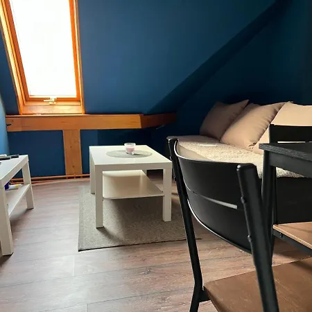 Lovely 2-bedroom In Pedestrian Zone Lägenhet Belgrad